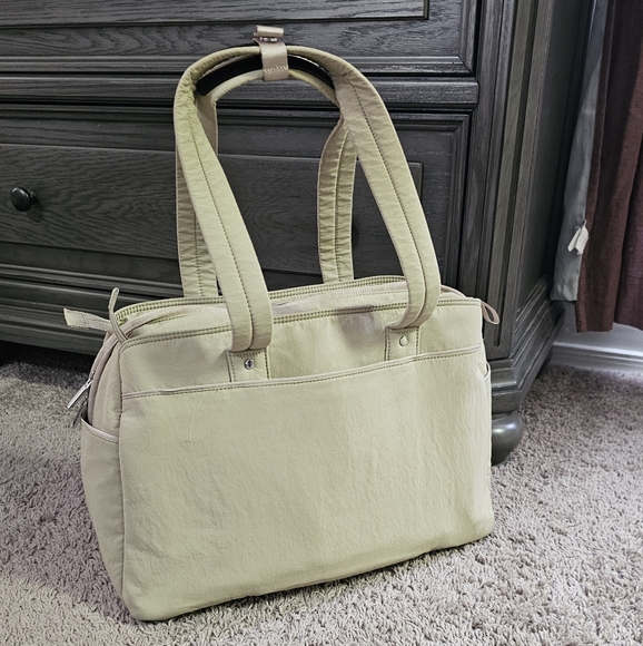 Lululemon Triple Zip Duffel Bag - Picture 11 of 12
